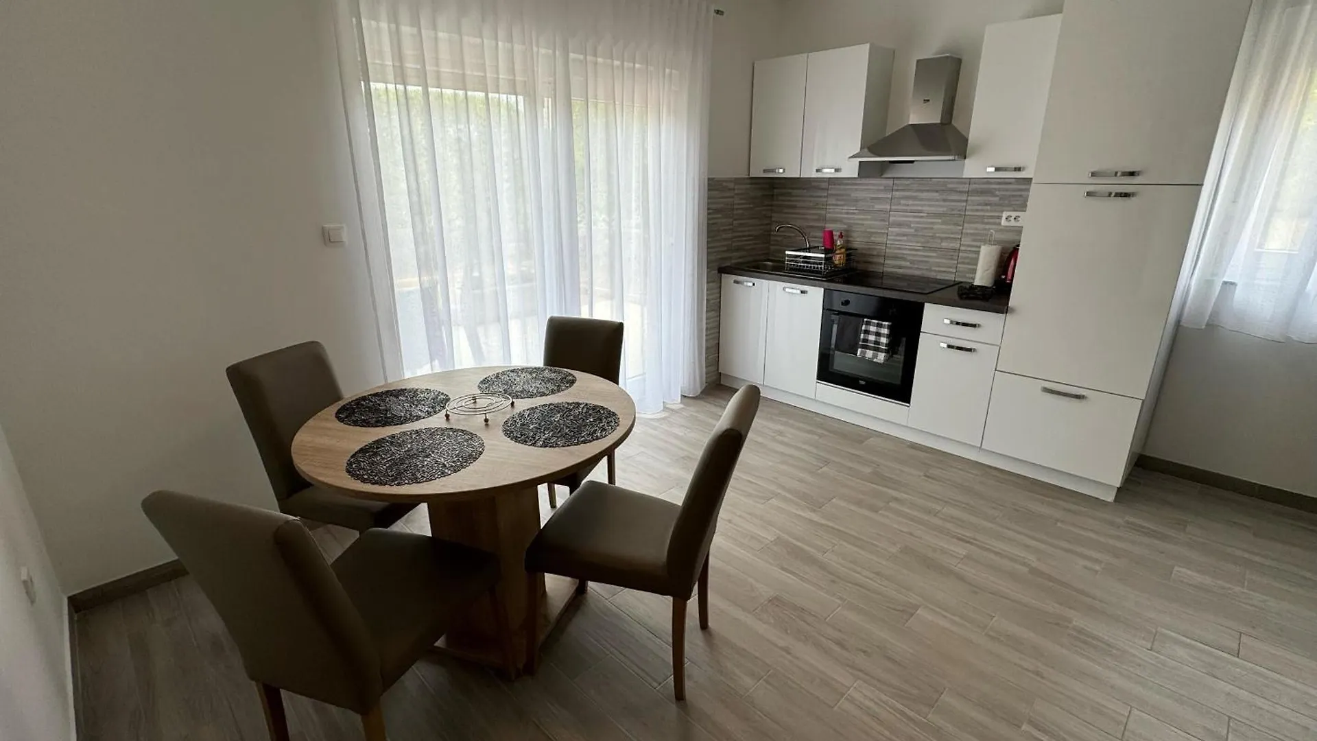 Apartments Elvira Krk Town